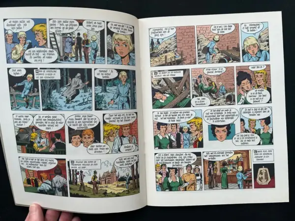 1e drukken SC Robert en Bertrand 49 - De gouden hand (1983)