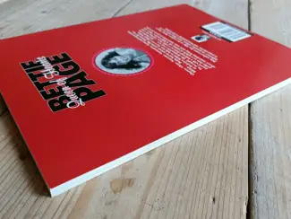 Engels Bettie Page: Queen Of Hearts