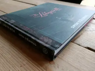 Engels The Labyrinth HC  (incl. artprints)