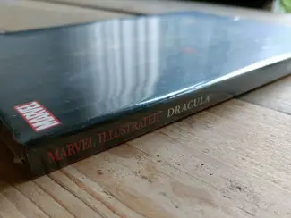Marvel Comics Marvel Illustrated: Dracula  HC