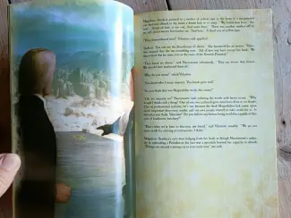 Engels The Seventh Shrine