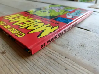 Graphic Novels Curse of The Molemen
