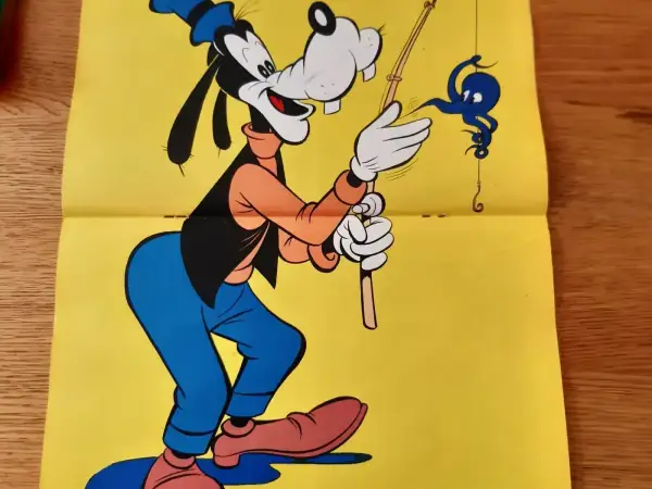Complete reeksen Jaargang Donald Duck's 1970 +inlegkaartje Nieuwe Revue en posters