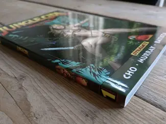 Engels Jungle Girl Omnibus