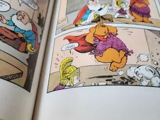 Tekststrips & Toonder Tom Poes en het klerenkoffertje