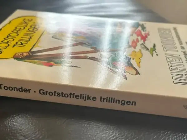 Tekststrips & Toonder Grofstoffelijke trillingen (Heer Bommel & Tom Poes)